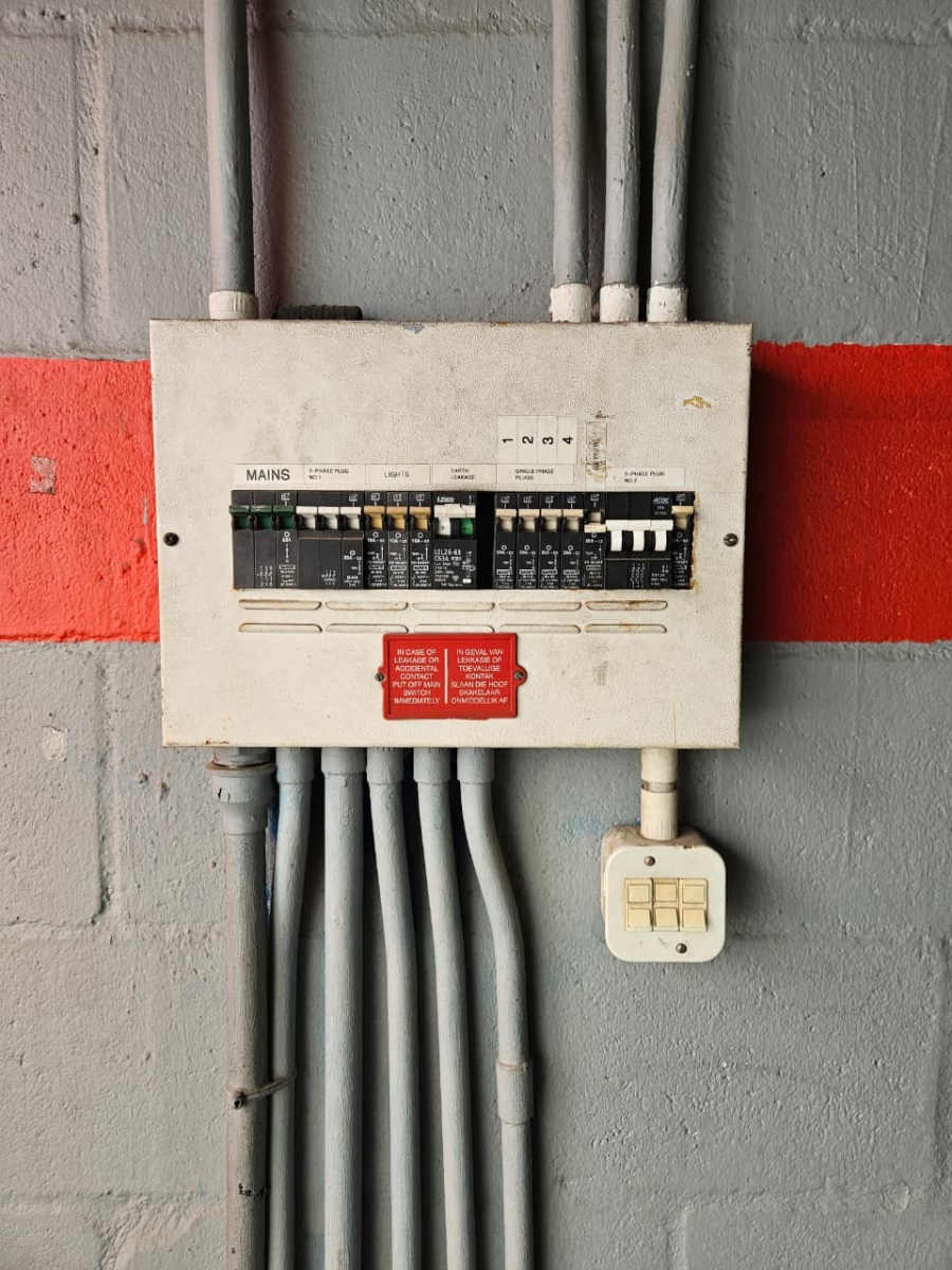 To Let commercial Property for Rent in Brackenfell Central Western Cape